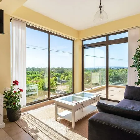 4 Bedrooms With Private Pool Enclosed Garden And Wifi At 빌라