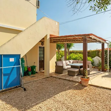 4 Bedrooms With Private Pool Enclosed Garden And Wifi At Villa Algoz