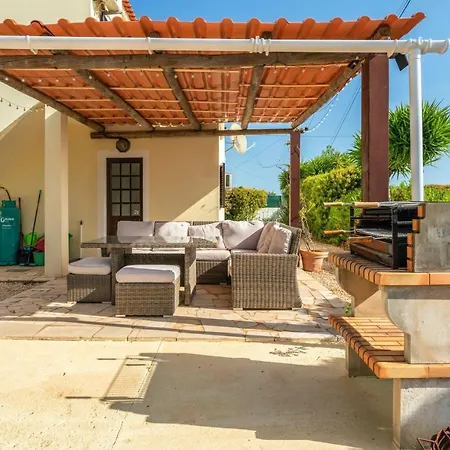 Villa 4 Bedrooms With Private Pool Enclosed Garden And Wifi At Algoz